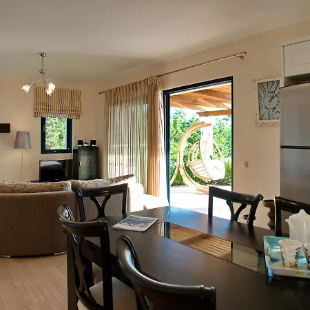 Villa Anna Maria Rock Pure Luxury Spartià