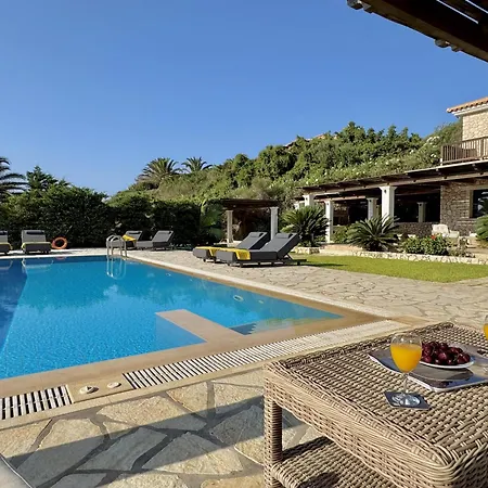 Anna Maria Rock Pure Luxury ספרטיה